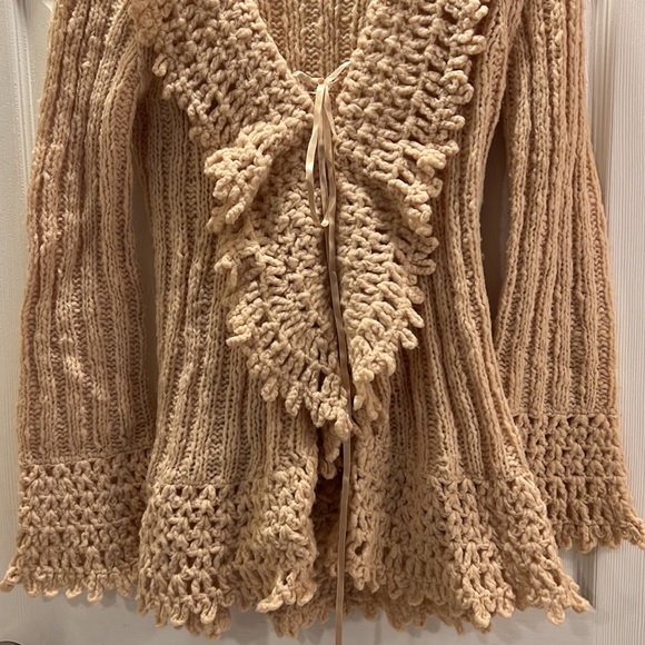 Express Vintage Beige Handknit Tie up Sweater - Picture 3 of 9